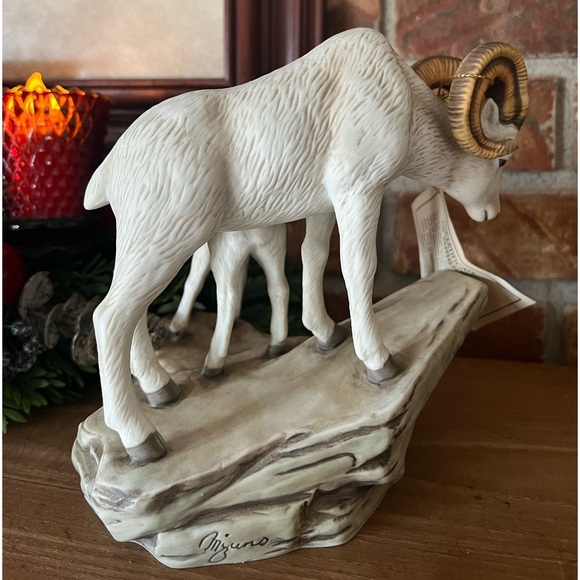 Rare Vintage 1984 Homco
Masterpiece Porcelain Goat
Statue - Picture 4 of 10
